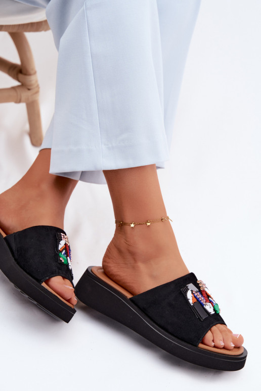 Piel Zapatillas de ante para mujer. con adornos con una plataforma Vinceza 66942 de color negro