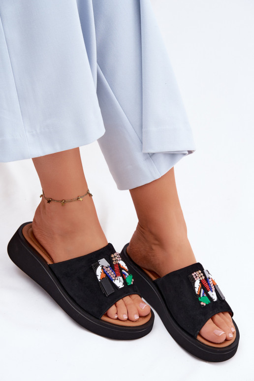 Piel Zapatillas de ante para mujer. con adornos con una plataforma Vinceza 66942 de color negro