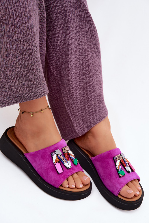 Piel Zapatillas de ante para mujer. con adornos con una plataforma Vinceza 66942 color rosa