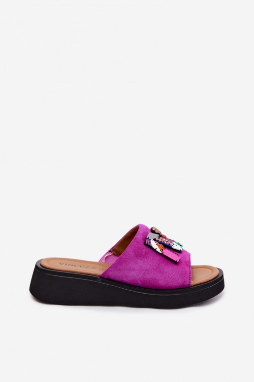 Zapatillas de mujer de ante sintético con adornos y plataforma Vinceza 66942 en color rosa