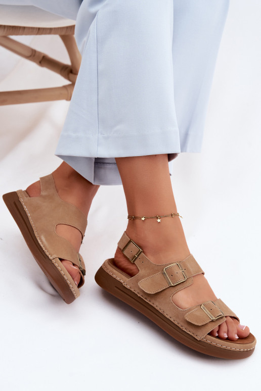 Sandalias de mujer de ante sintético con hebillas Vinceza 79620 en color marrón