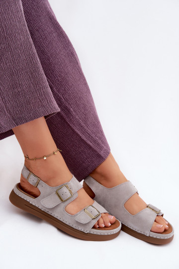 Sandalias de mujer de ante sintético gris con hebillas Vinceza 79620