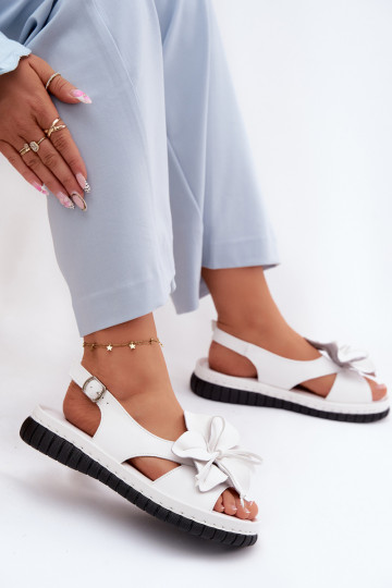 Sandalias de mujer Femenino Con decoraciones con floresem Vinceza 66917 el color blanco 2