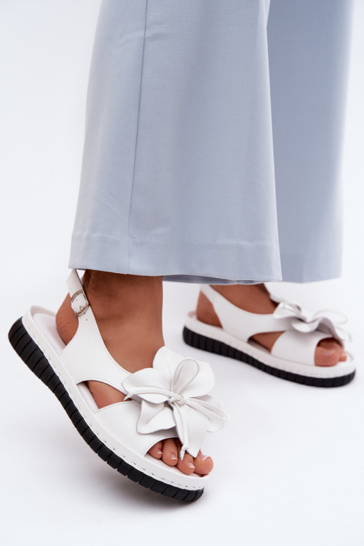 Sandalias de mujer Femenino Con decoraciones con floresem Vinceza 66917 el color blanco