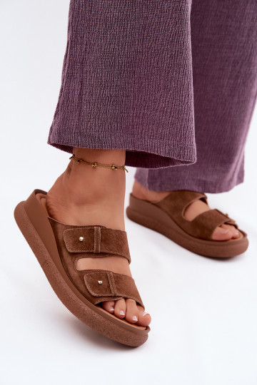 Piel Zapatillas de ante para mujer. con una plataforma Vinceza 66916 color marrón 2