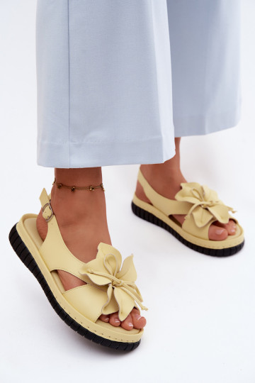 Sandalias de mujer Femenino Con decoraciones con floresem Vinceza 66917 color amarillo 2