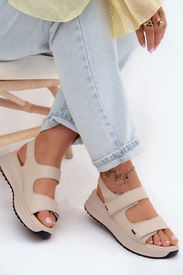 Sandalias de plataforma para mujer color arena con cierres adhesivos Jemela