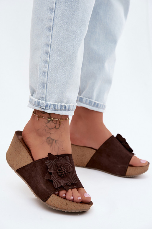 Piel Zapatillas de ante para mujer. con una plataforma Con decoraciones con floresem Zazoo 40312 CzekoladoAe