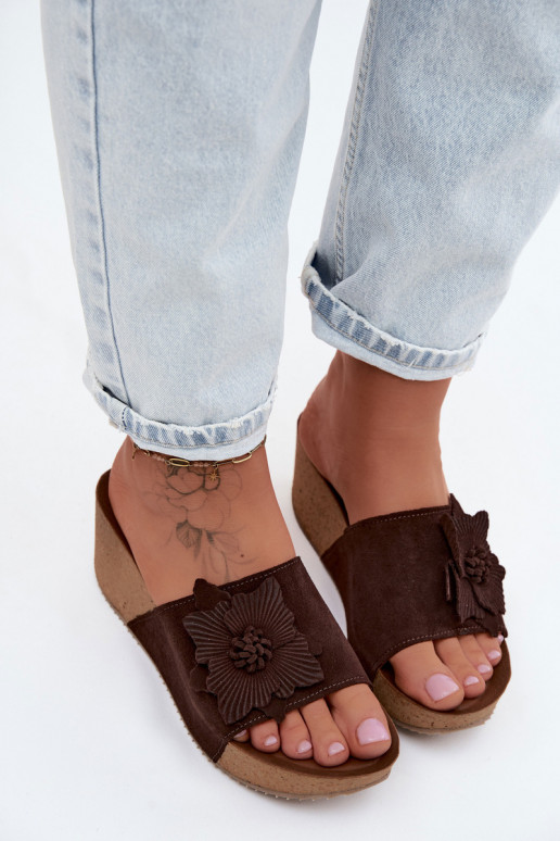 Piel Zapatillas de ante para mujer. con una plataforma Con decoraciones con floresem Zazoo 40312 CzekoladoAe