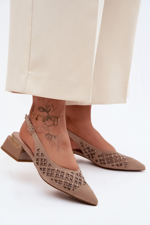 Piel Sandalias mujer ante con elementos calados con malla reloj D&A CR61-3004 beige