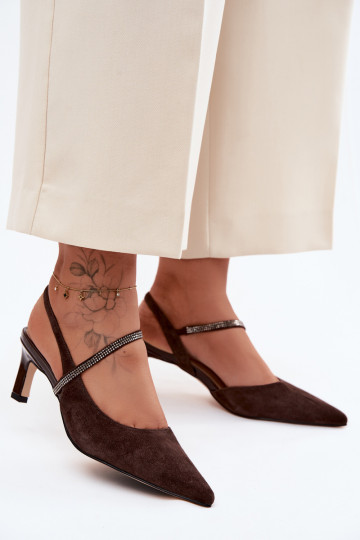 Zapatos de tacón elegantes de ante color chocolate con correas decorativas D&A 2