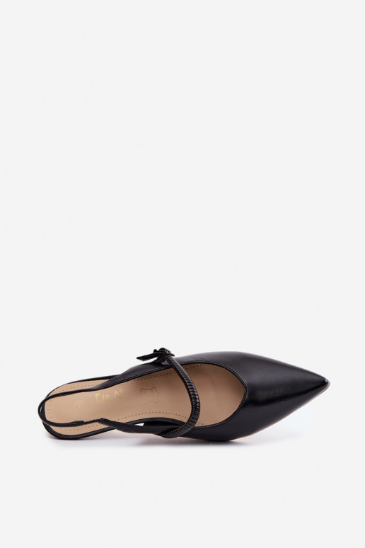 Sandalias de tacón negras con correas D&A