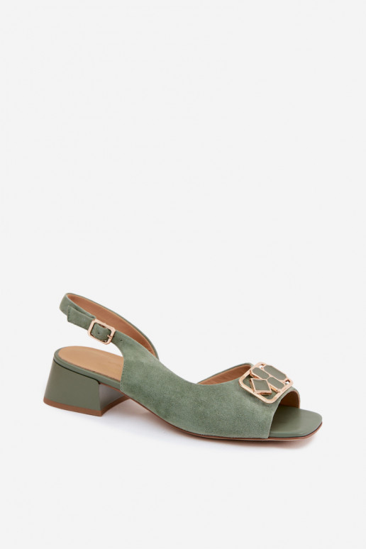 Sandalias elegantes con tacón de ante sintético verde