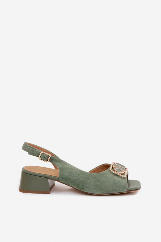Sandalias elegantes con tacón de ante sintético verde