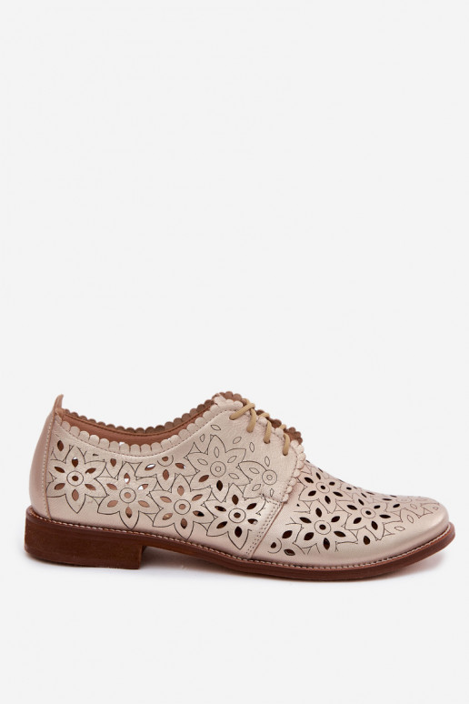 Zapatos de cuero con elementos de encaje y tacones anchos en dorado