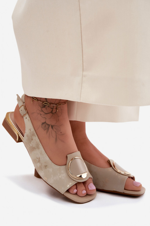 Sandalias de mujer con tacones anchos con adornos color dorado Glima