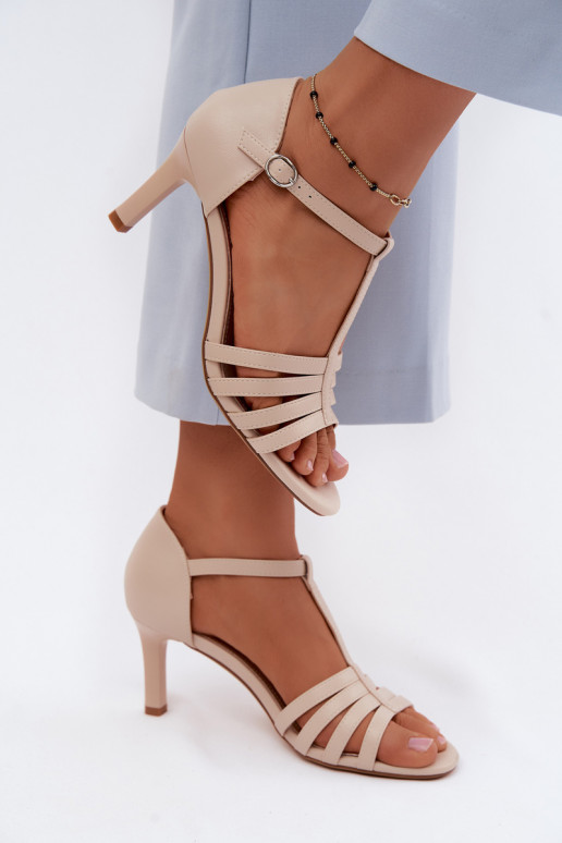 Sandalias de mujer con tiras en tacón fino color arena de Sergio Leone