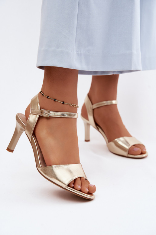 Sandalias de mujer Activado Smukłym Obcasie Sergio Leone SK347 color dorado