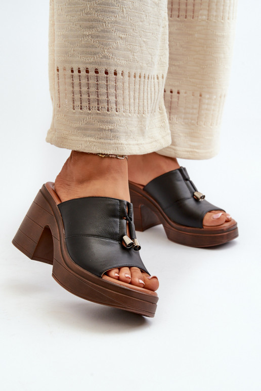 zapatillas de mujer de cuero ecológico con una plataforma I Klocku de color negro Dafira