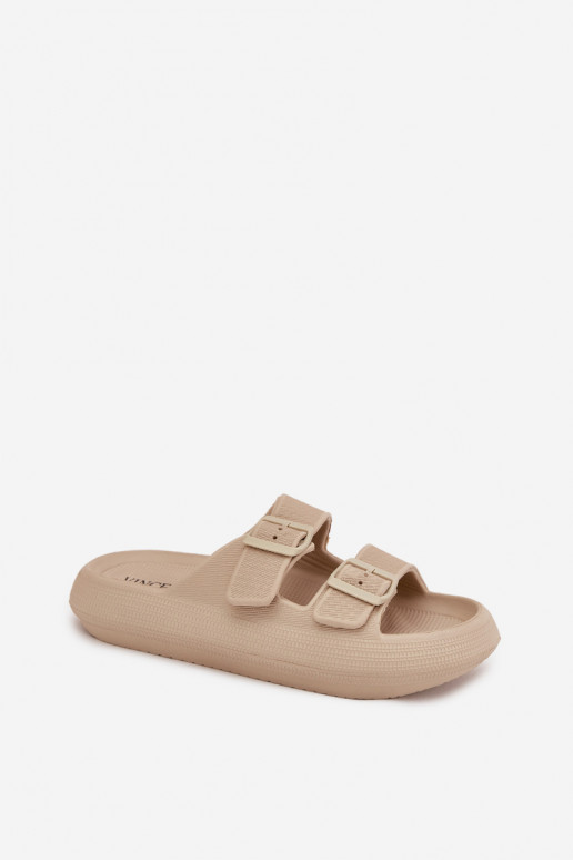 Zapatillas ligeras para mujer con hebillas en color arena Vinceza 76056