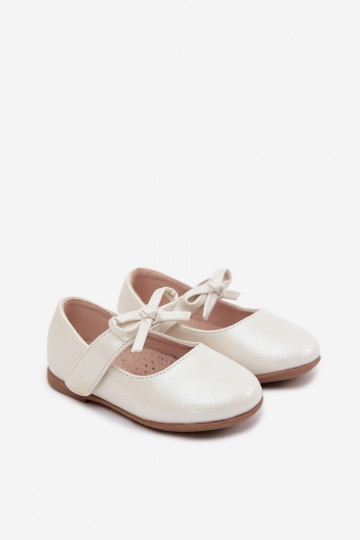 Bailarinas infantiles con cierres adhesivos y lazos color marfil Drippy