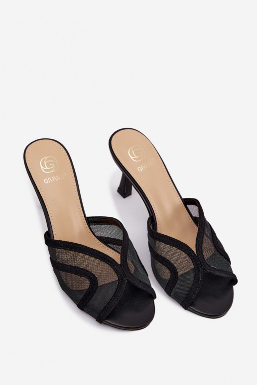 Zapatillas con tacones Typu Szpilka con malla de color negro Starla