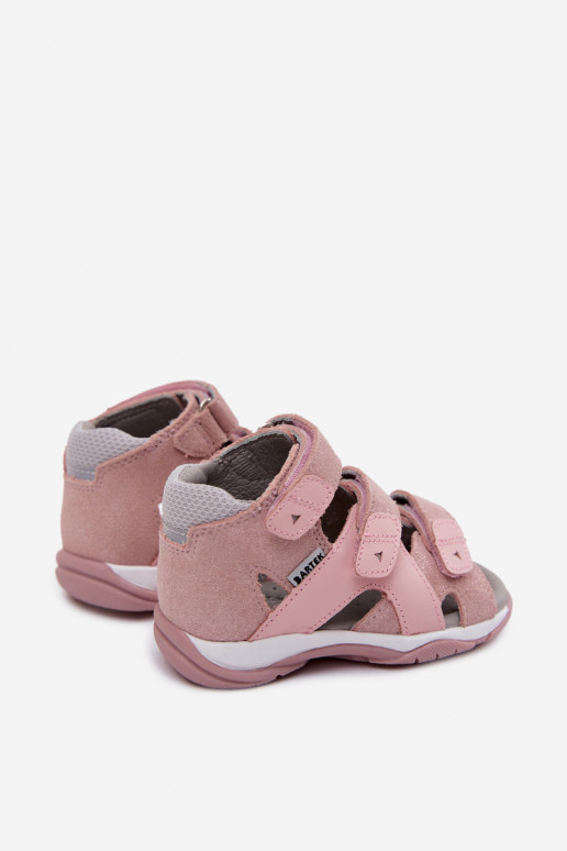Sandalias de mujer para niños con brillo Bartek 84405-85 color rosa