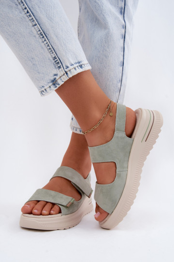 Piel Sandalias mujer ante con una plataforma color verde Peria 2