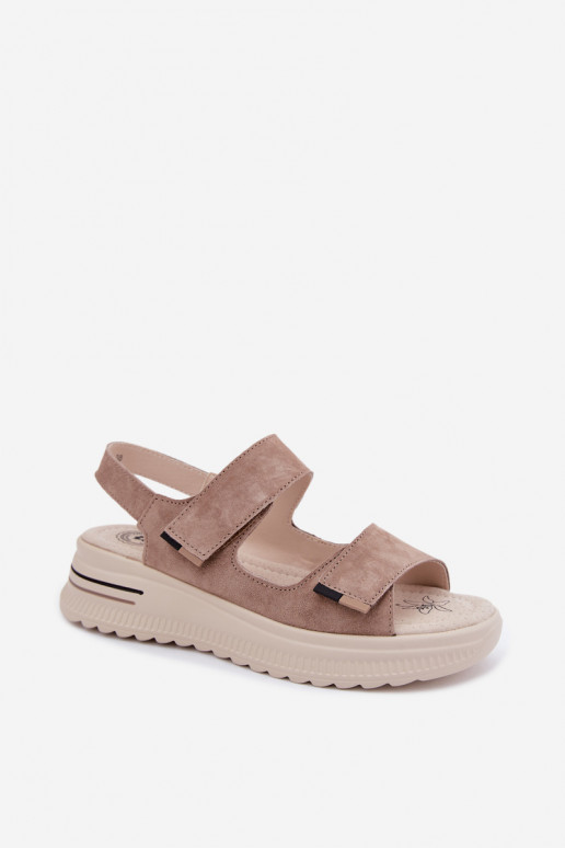 Sandalias de plataforma para mujer de ante sintético color arena Peria