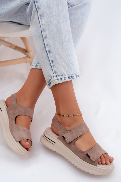 Piel Sandalias mujer ante con una plataforma beige Peria