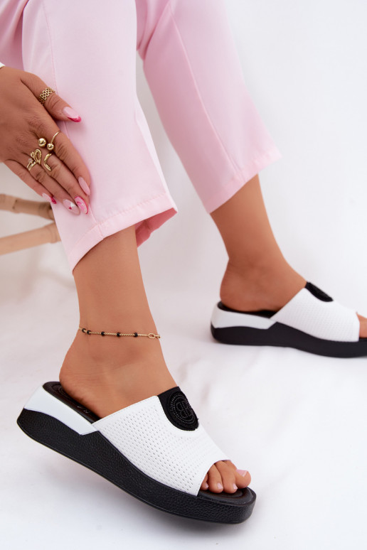 Zapatillas de cuero Femenino Activado coturnoie el color blanco Fablee