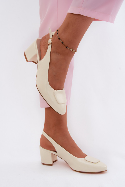 Sandalias de mujer Obcas Słupek Ozdoba color marfil Tiene queden