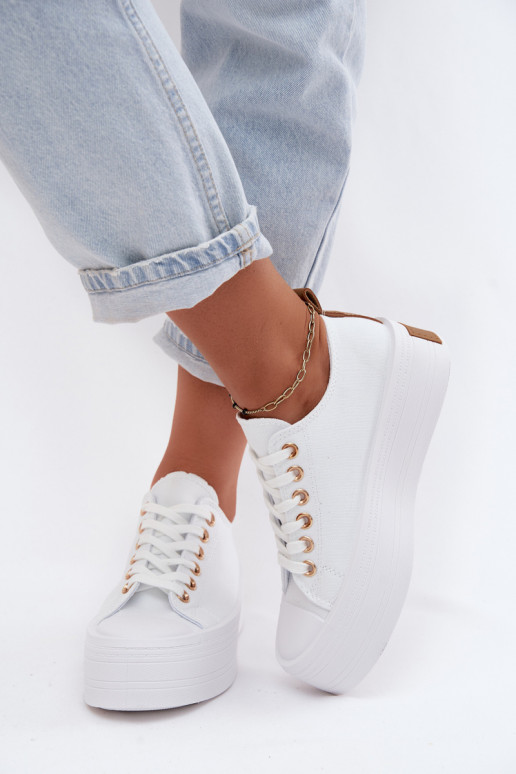 Zapatos de ocio con una plataforma el color blanco Amalfi