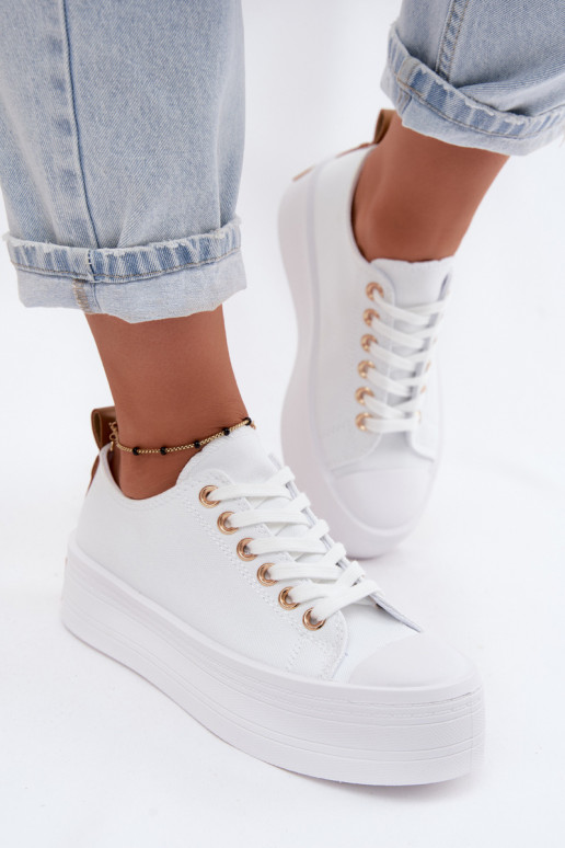 Zapatos de ocio con una plataforma el color blanco Amalfi