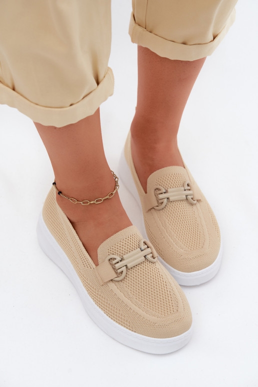  zapatos Femenino con una plataforma con adornos beige Freshy