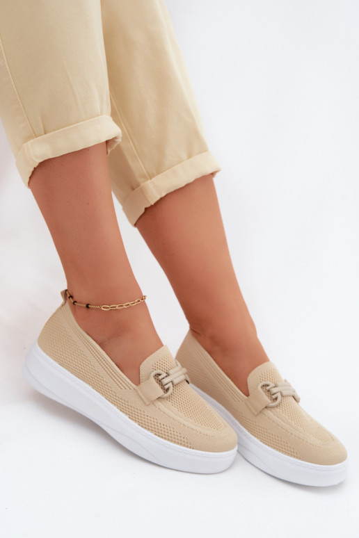 Zapatos de mujer con plataforma y adornos en color arena Freshy