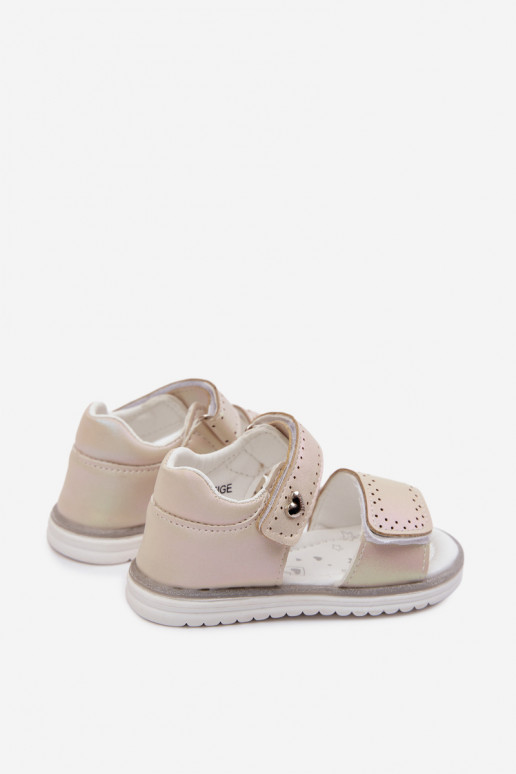 Sandalias infantiles de color arena Lemony