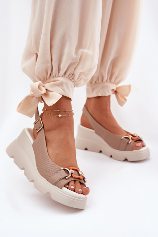 Sandalias de mujer Femenino con una plataforma y plataforma con adornos Artiker 56C2208 beige