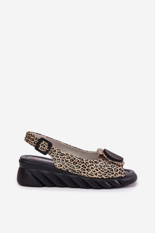 sandaliasActivadoturalnej Skóry con una plataforma Artiker 56C2186 con estampados de piel de leopardo