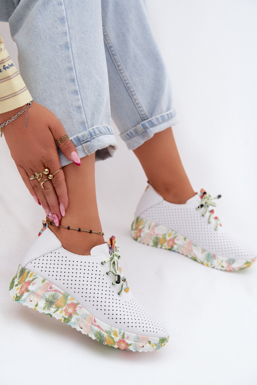 Piel zapatos con una plataforma Artiker 58C0598 el color blanco