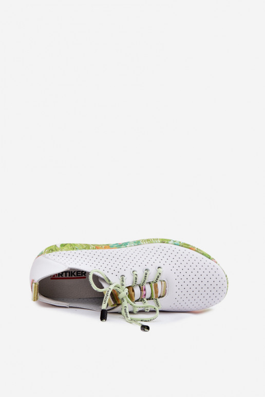 Zapatos de cuero con plataforma en color blanco Artiker 58C0598