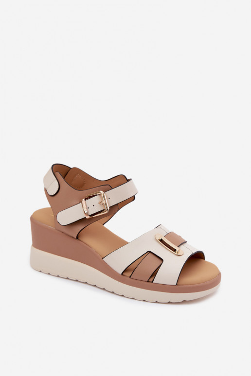 Sandalias de mujer Femenino con una plataforma con rayas Artiker 58C0314 beige