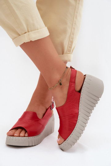 Sandalias de mujerActivadoturalnej Skóry con una plataforma Artiker 58C3373 color rojo