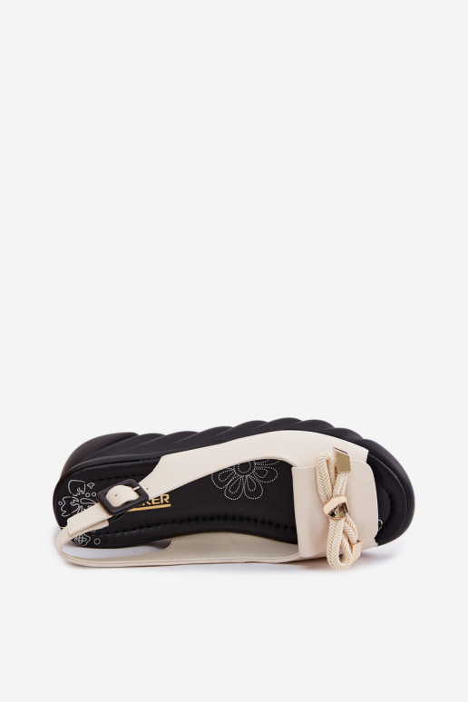 Sandalias de mujer Femenino con una plataforma con adornos Artiker 58C0054 beige