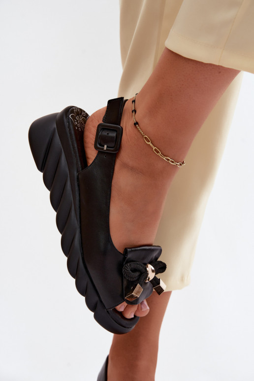 Sandalias de mujer negras con plataforma y adornos Artiker 58C0055