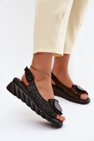 Sandalias de plataforma de cuero con adornos Artiker 58C0296 negras y doradas 2