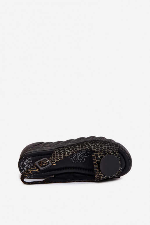 Sandalias de plataforma de cuero con adornos Artiker 58C0296 negras y doradas