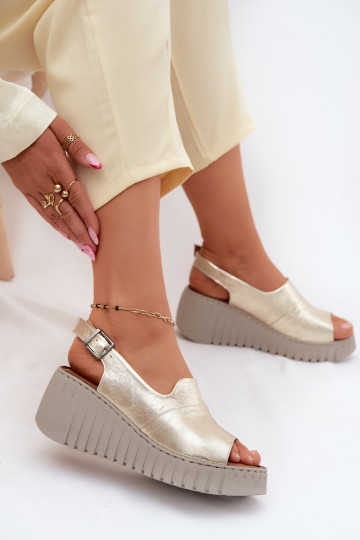 Sandalias de mujerActivadoturalnej Skóry con una plataforma Artiker 58C3368 color dorado