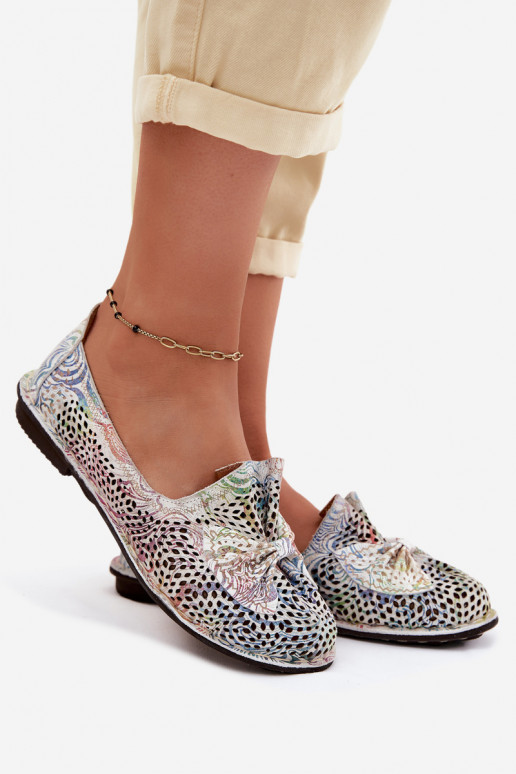 Bailarinas de cuero con elementos recortados y cintas Artiker 58C3481 en varios colores