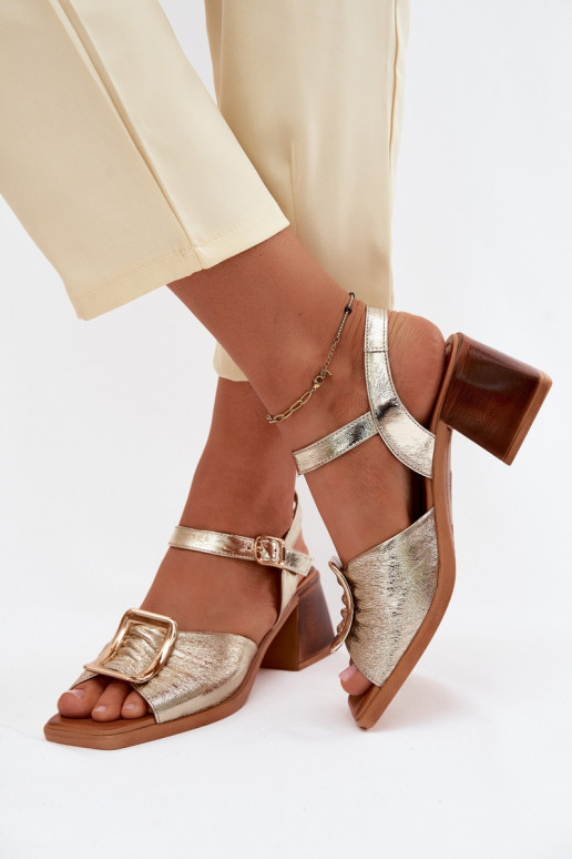 Sandalias de tacón con hebillas Artiker 58C2033 color dorado
